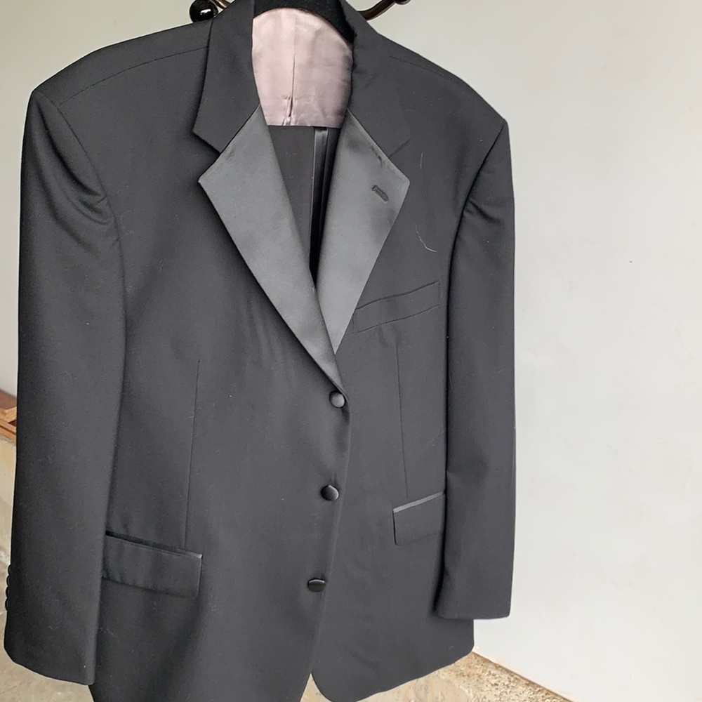 Suit